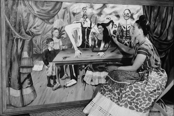 Frida Kahlo pintando La mesa herida, 1941.