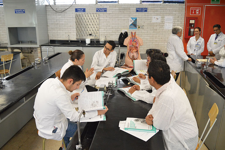 Laboratorio de Odontología. Foto: cortesía FES Zaragoza.